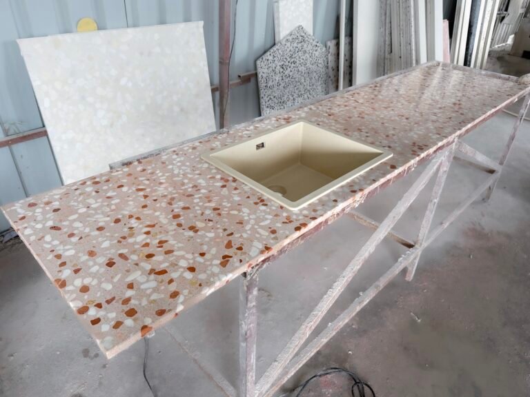 Terrazzo mutfak tezgâhı uygulaması